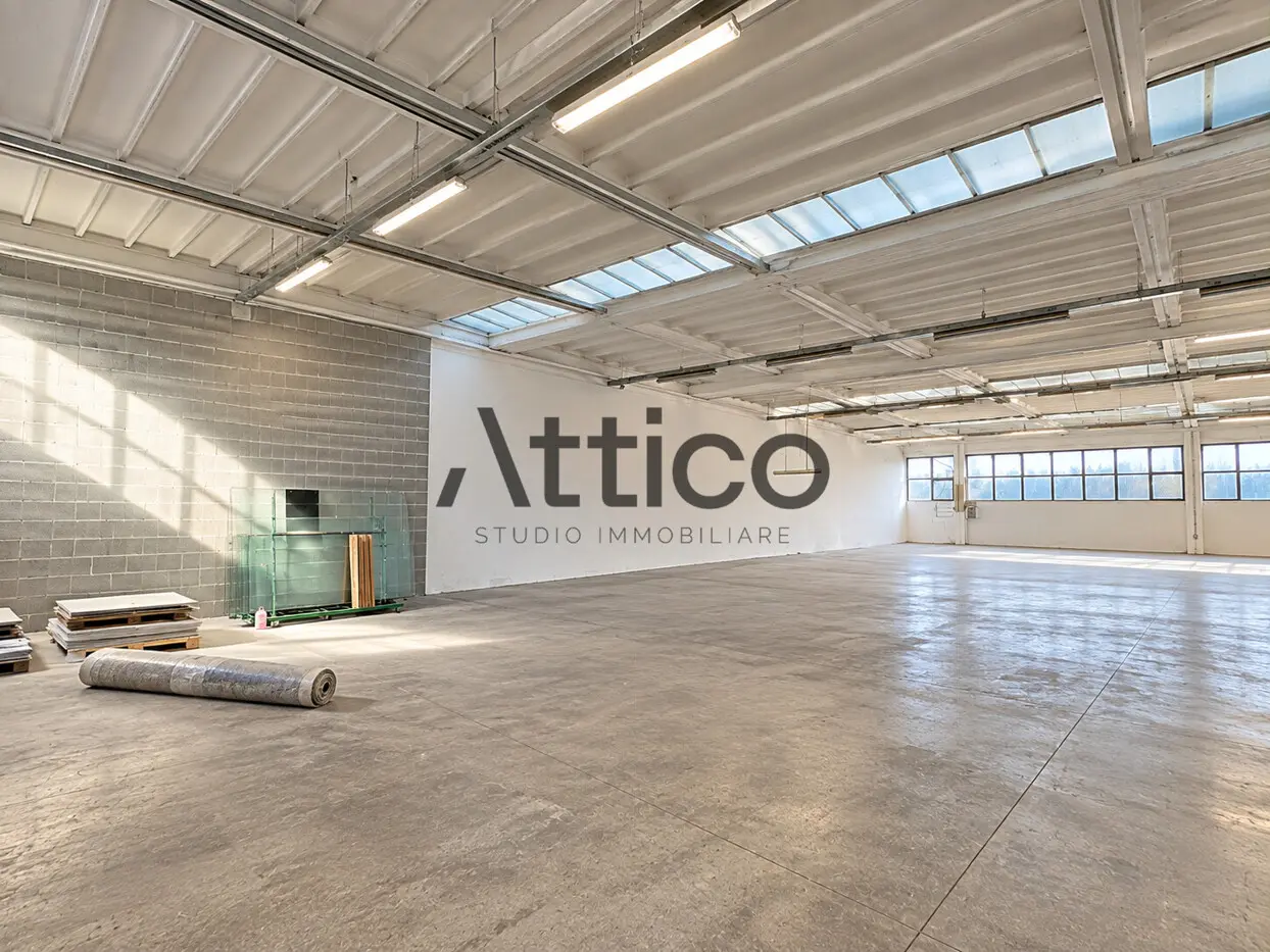 Magazzino industriale in ristrutturazione